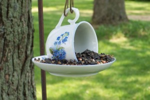 diy tea cup bird feeder